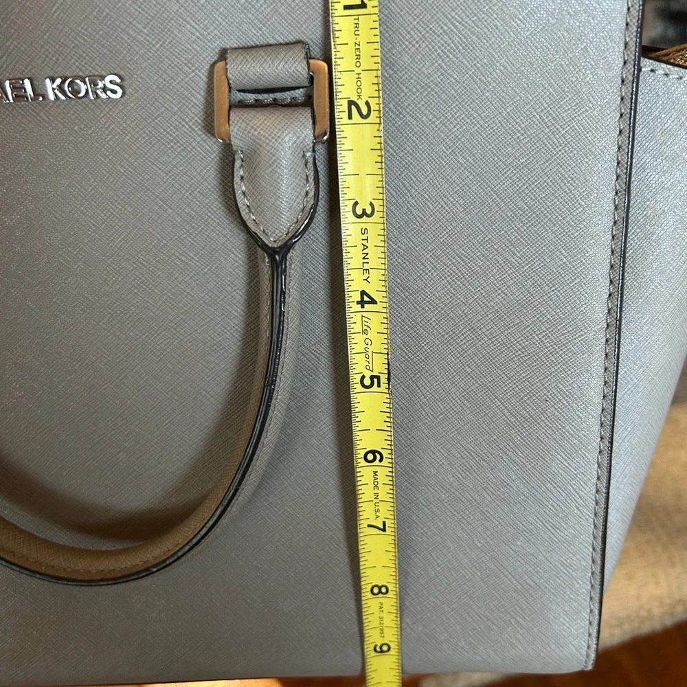 Michael Kors Selma Medium Saffiano Satchel Crossbody NWOT!!